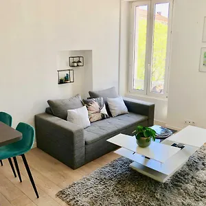  Appartamento Bright & Modern In The Heart Of