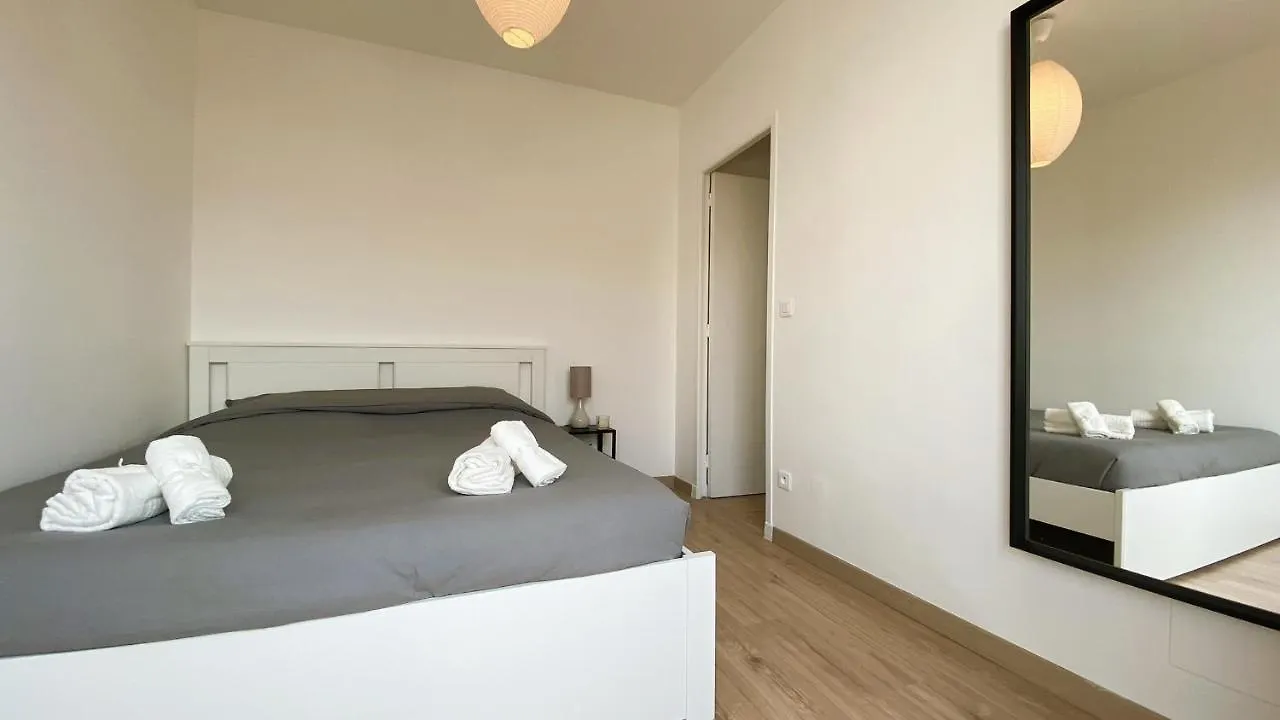公寓 T2 Bricka La Terrasse De La Plage, Moderne, Equipe, Lumineux 昂蒂布